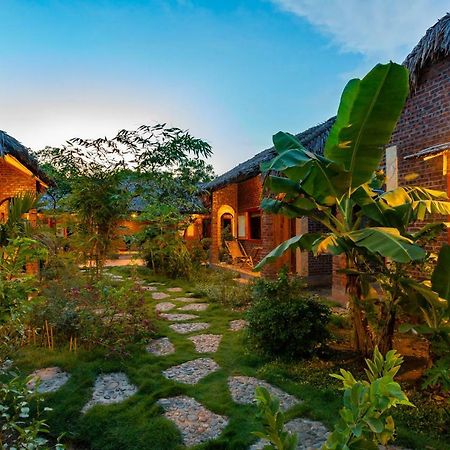 Ninh Binh Palm Homestay エクステリア 写真